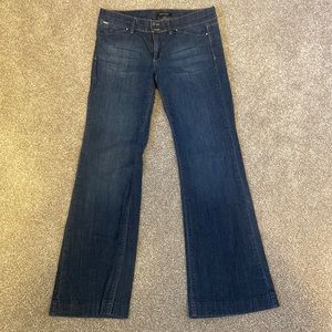 Beautiful WHBM Trouser Cut Jean!